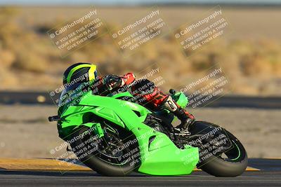 media/Nov-17-2024-CVMA (Sun) [[1fec520723]]/Race 17-Amateur Supersport Middleweight/